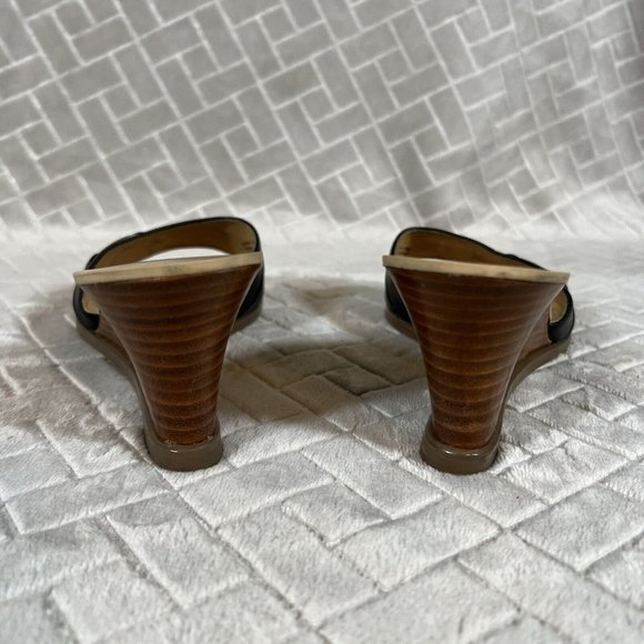 Parade Womens 7 Sandal Wedge Heels Black Leather Slip On with Silver Tone Detail - Picture 6 of 9